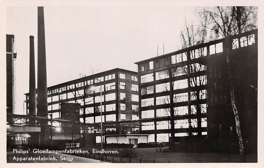 Mid-century photograph of Philips' Gloeilampenfabrieken — the Apparatenfabriek on Strijp-S in Eindhoven.